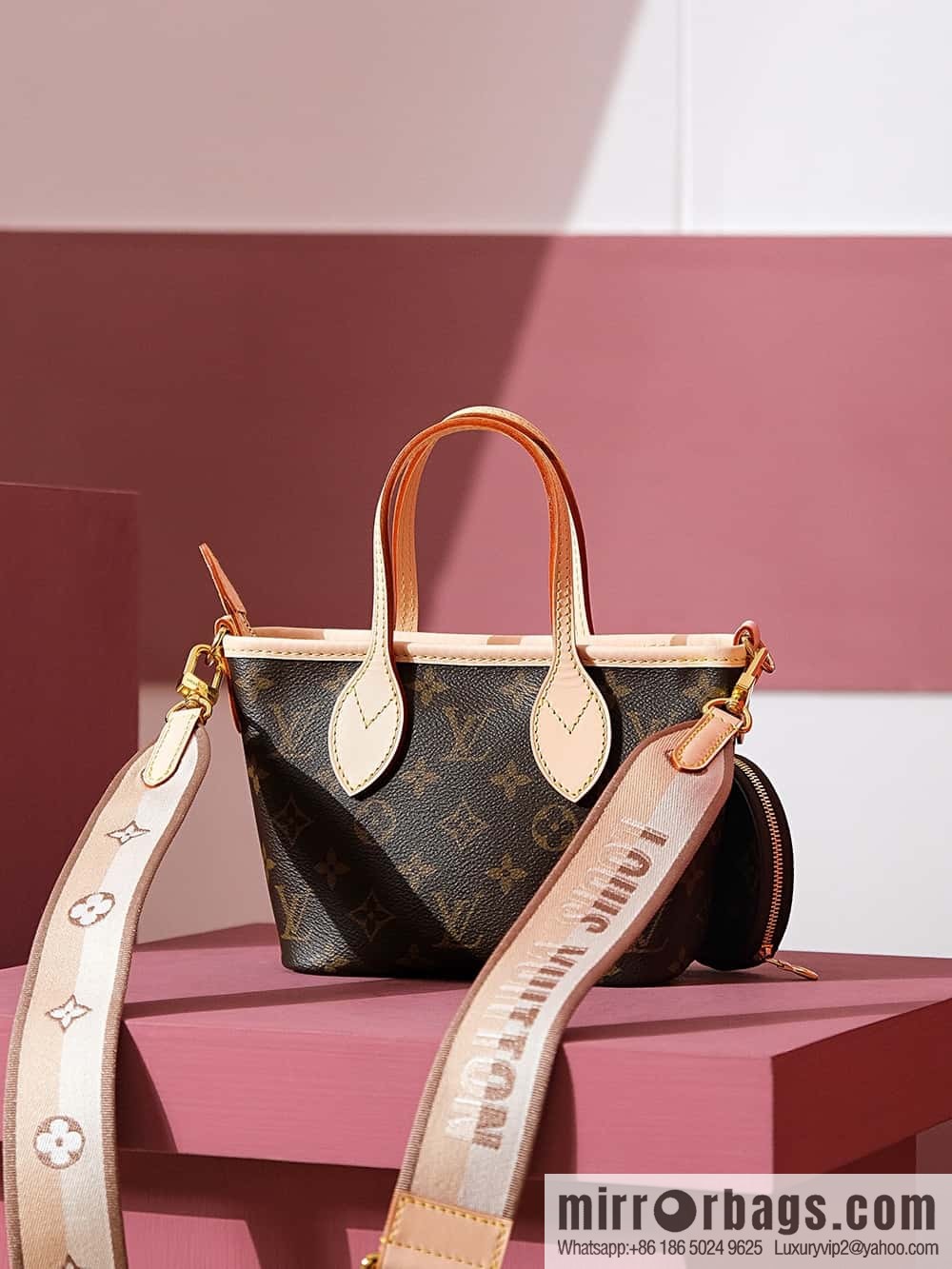 LV M46705 Neverfull BB