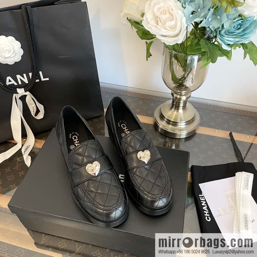 CHANEL Xiaoxiang love gold buckle platform loafers G39697 full leather