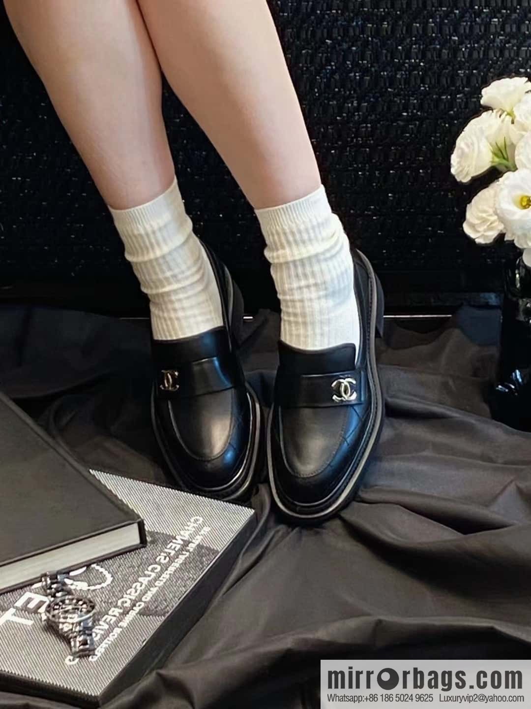 CHANEL Small Fragrant Rhombus Small Gold Button Platform Loafers