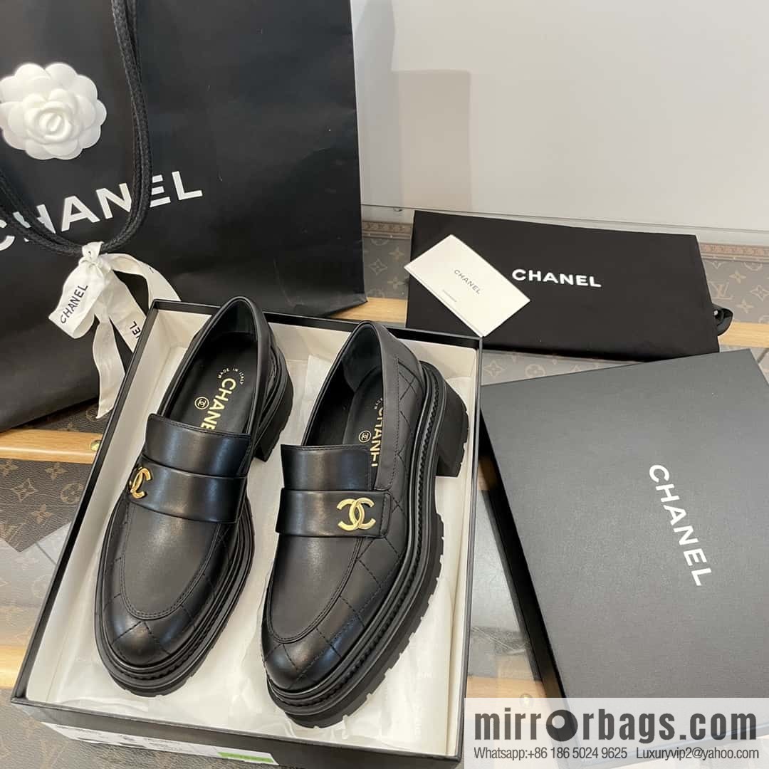 CHANEL Small Fragrant Rhombus Small Gold Button Platform Loafers