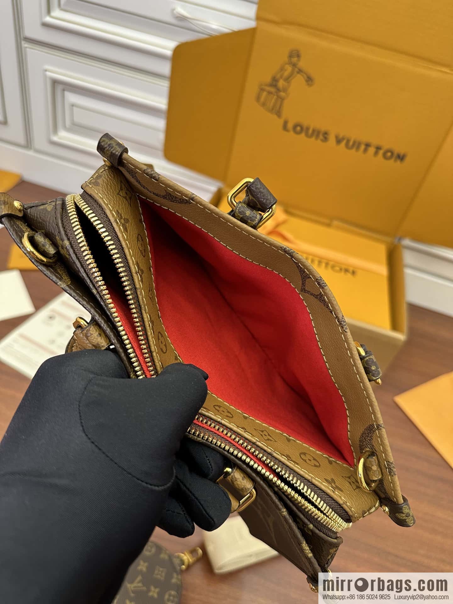 LV OnTheGo East West M46653