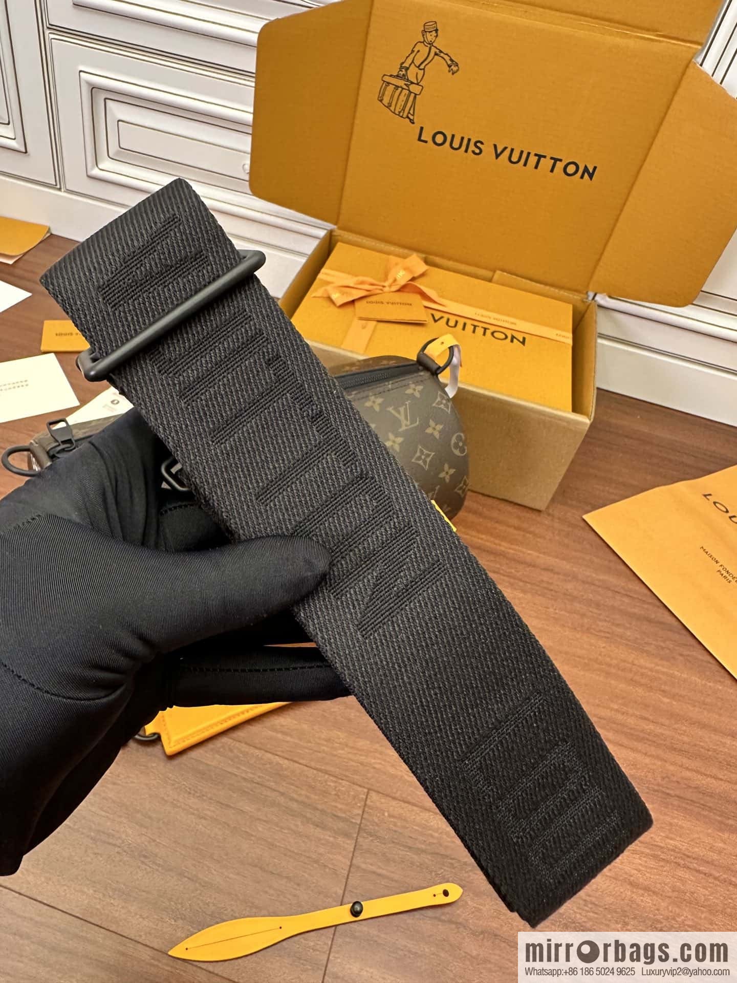LV M46691 SOFT POLOCHON BAG