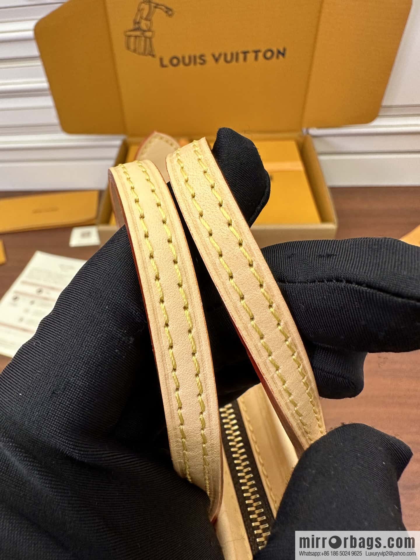 LV M46705 Neverfull BB