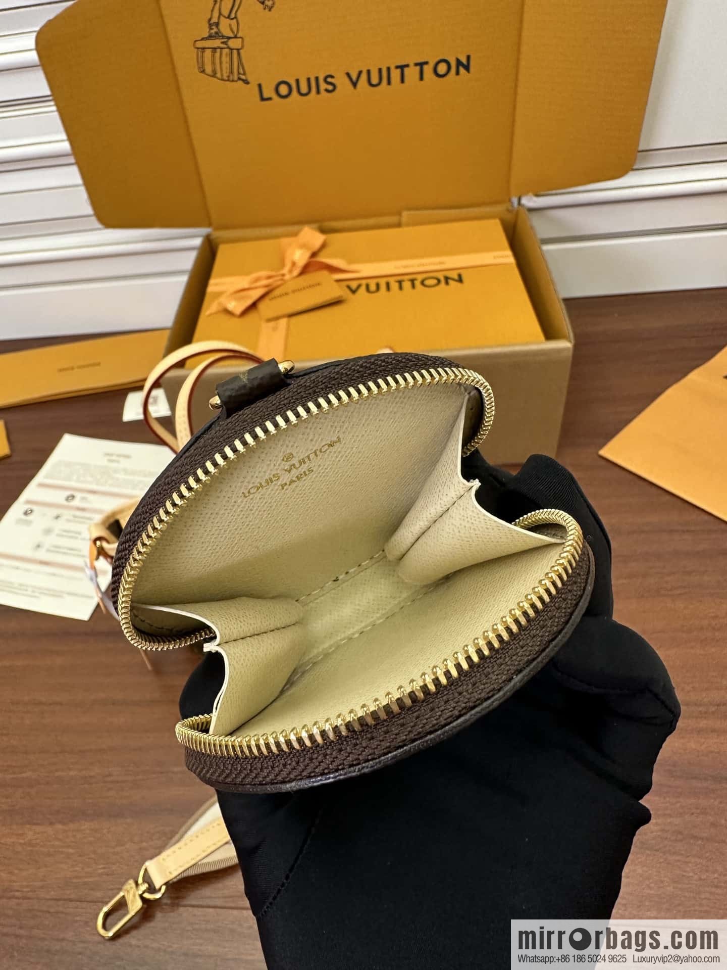 LV M46705 Neverfull BB
