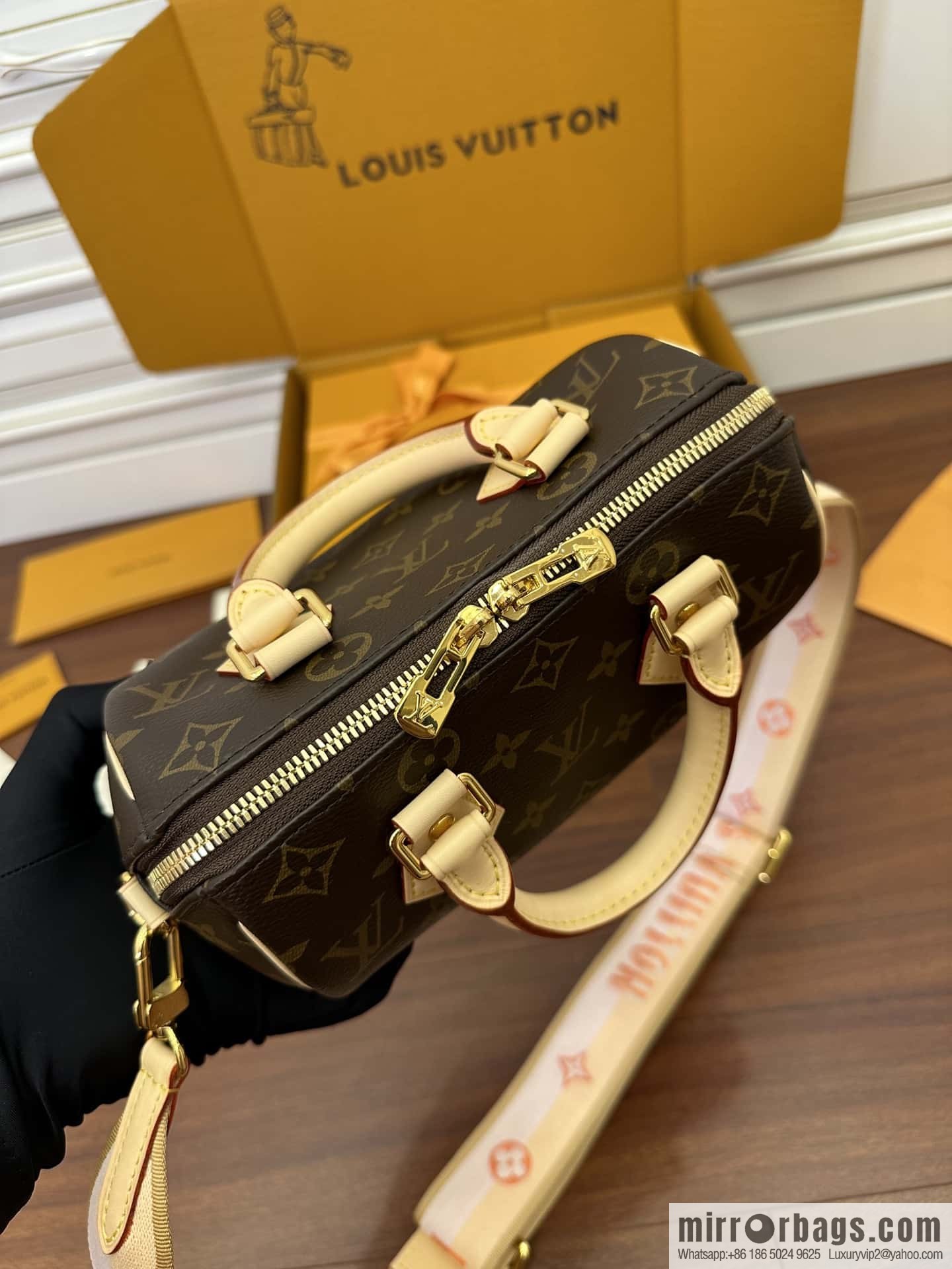 LV M46594 Speedy Bandoulière 20