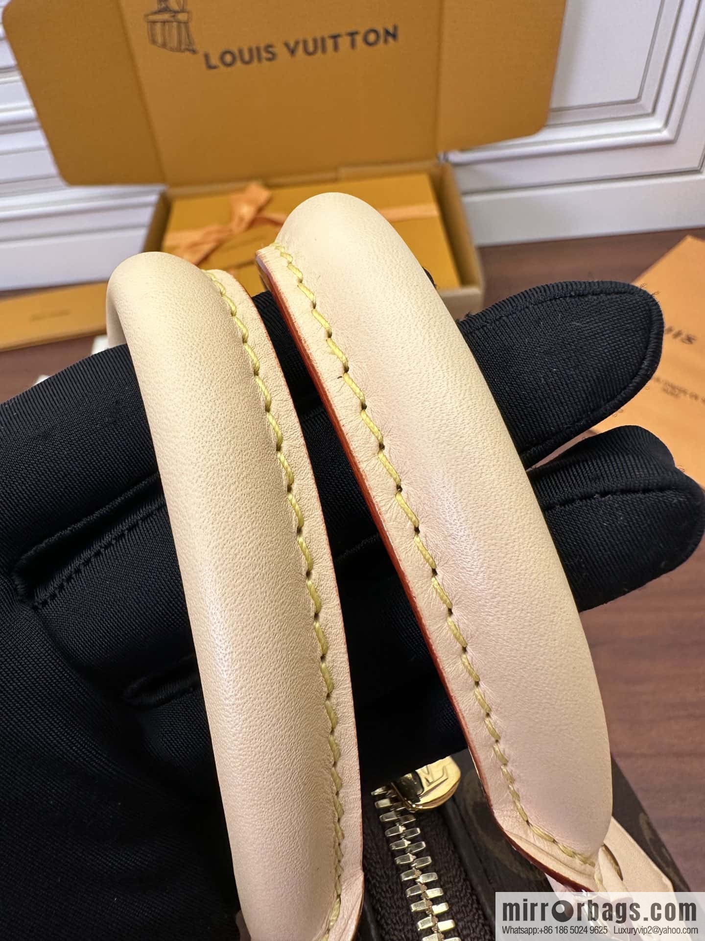 LV M46594 Speedy Bandoulière 20