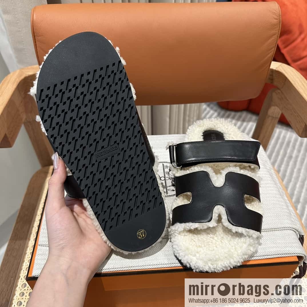 Hermès Lamb Wool Chypre Sandals