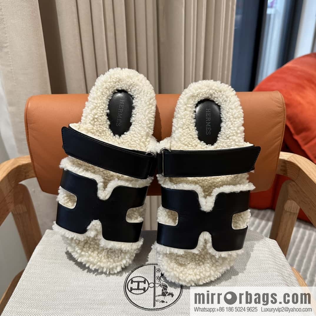Hermès Lamb Wool Chypre Sandals