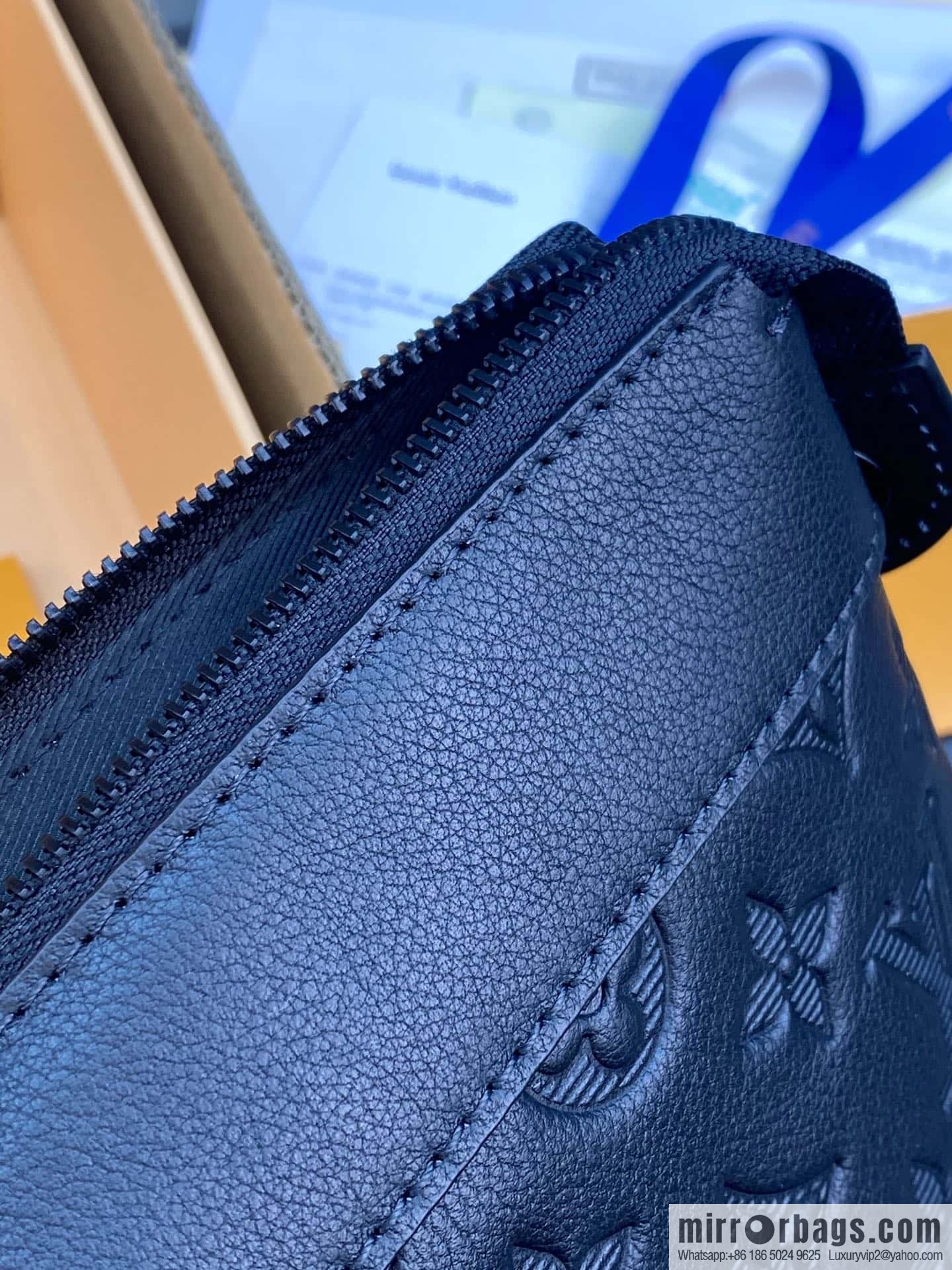 LV M82545 Pochette Voyage Souple