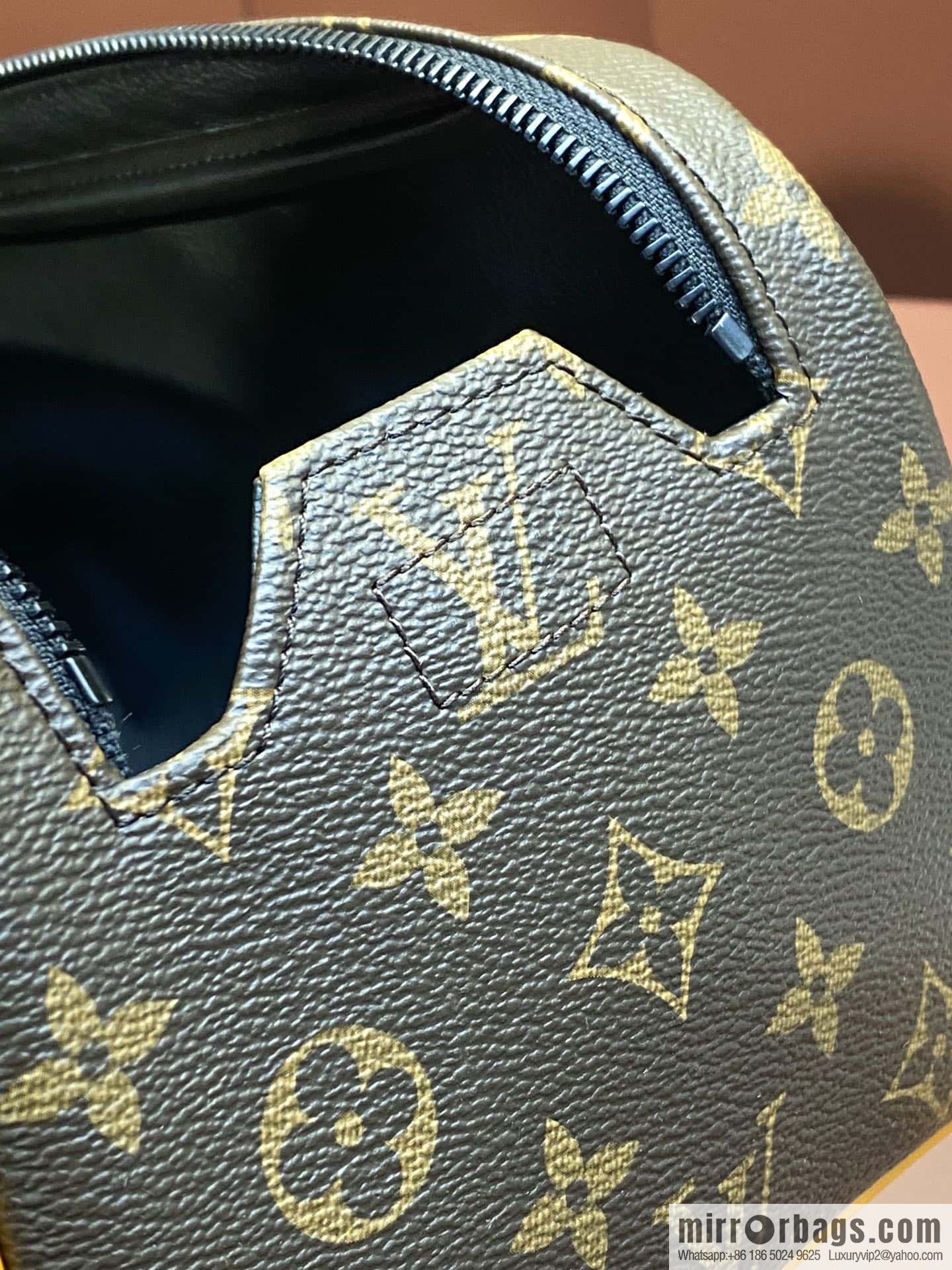 LV M46696 DOPP KIT toilet bag