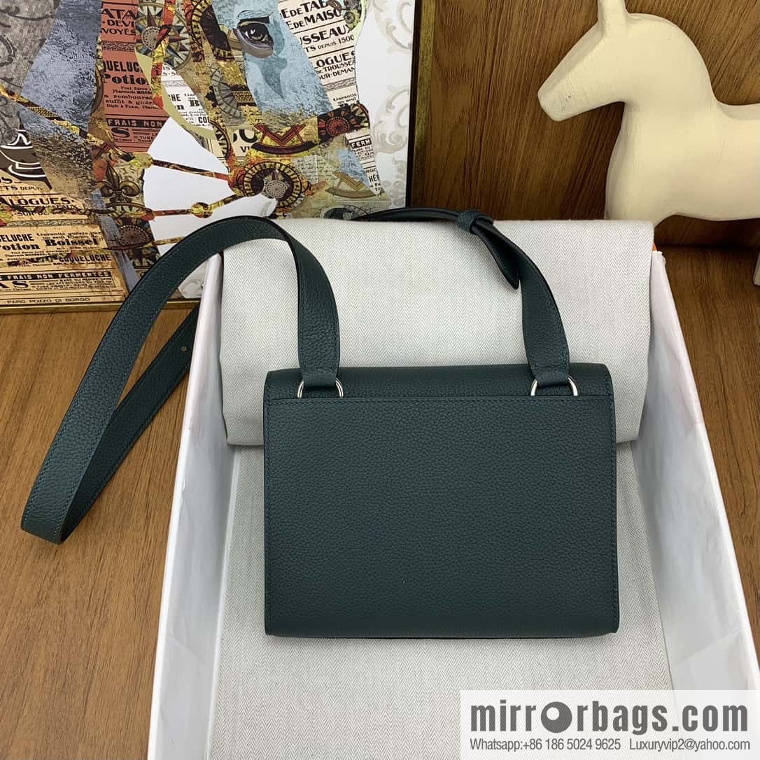Hermès messenger bag Sac a depeches 21cm togo leather 6O pine and cypress green, silver buckle