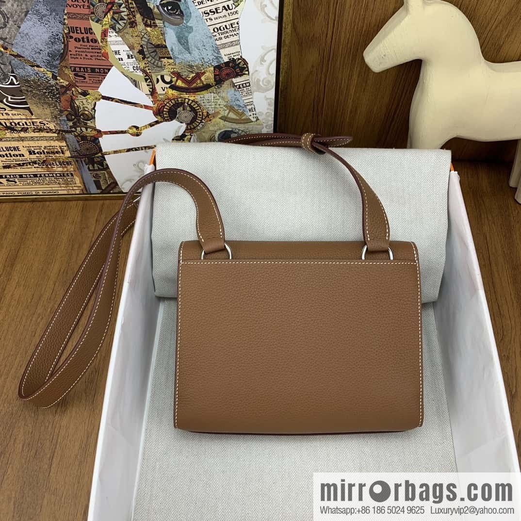 Hermès messenger bag Sac a depeches 21cm togo leather 37 gold brown, silver buckle