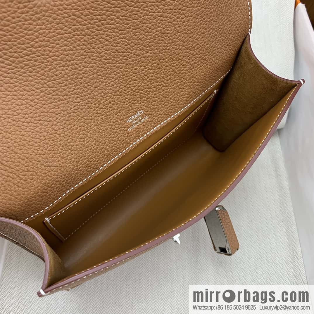 Hermès messenger bag Sac a depeches 21cm togo leather 37 gold brown, silver buckle