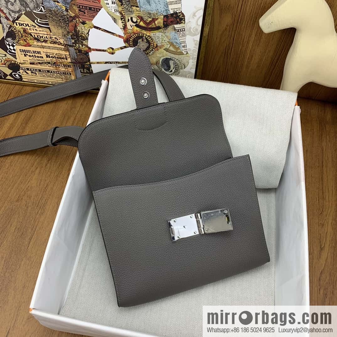 Hermès messenger bag Sac a depeches 21cm togo leather 8F tin gray, silver buckle