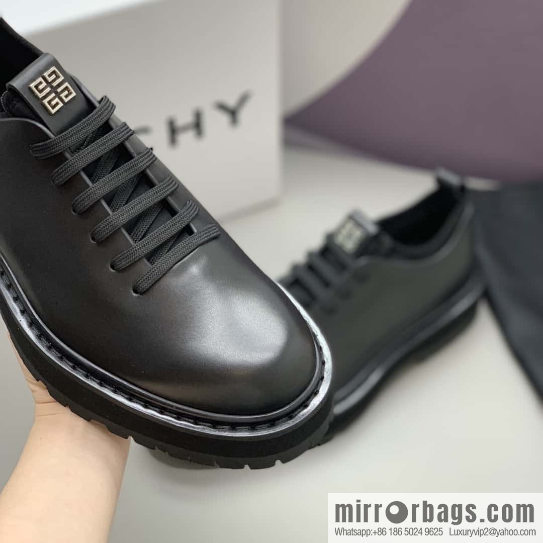 Givenchy/Givenchy, selected cowhide to make men's derby shoes