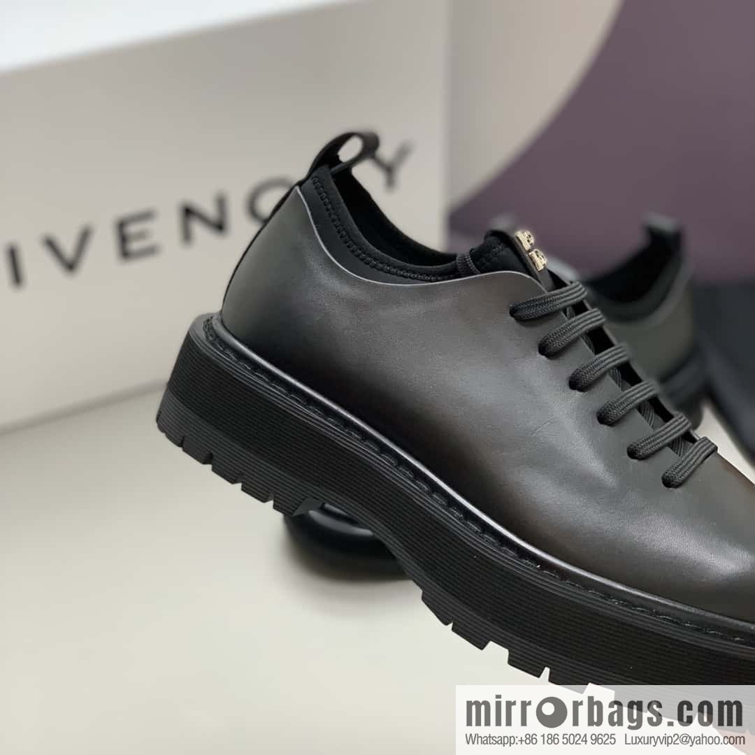 Givenchy/Givenchy, selected cowhide to make men's derby shoes
