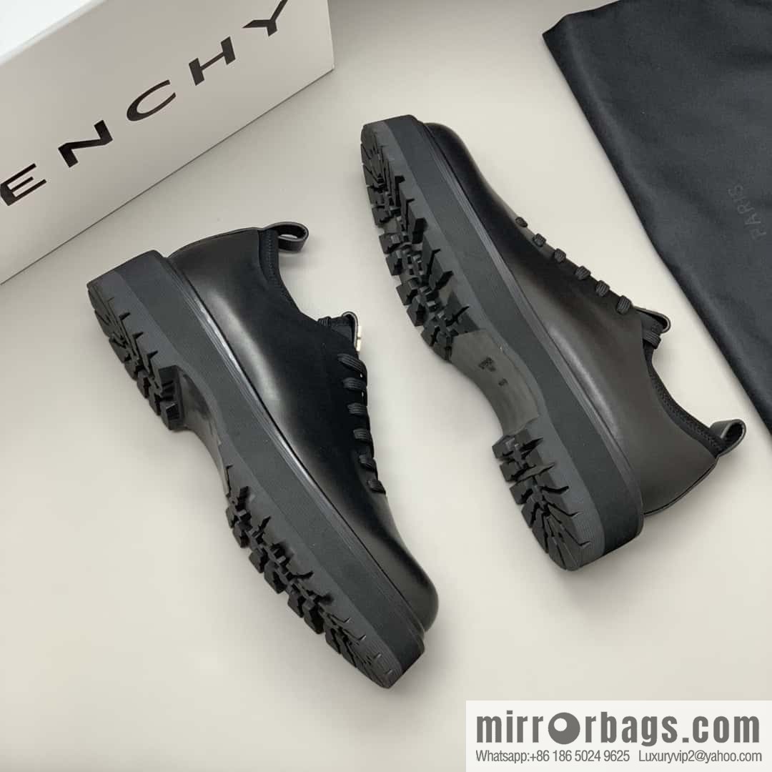 Givenchy/Givenchy, selected cowhide to make men's derby shoes