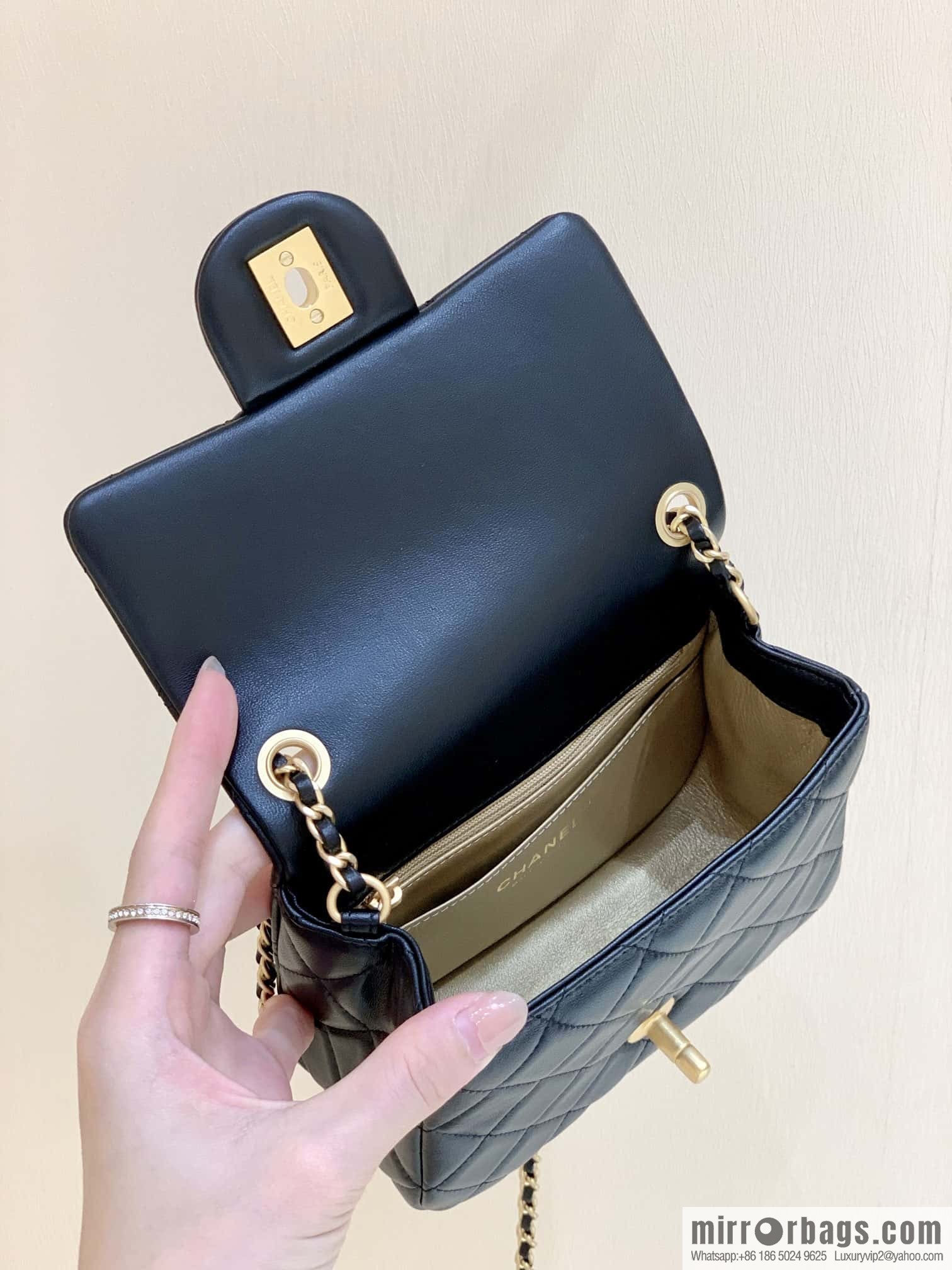 CHANEL 22P Latest Walnut Golden Ball AS1786