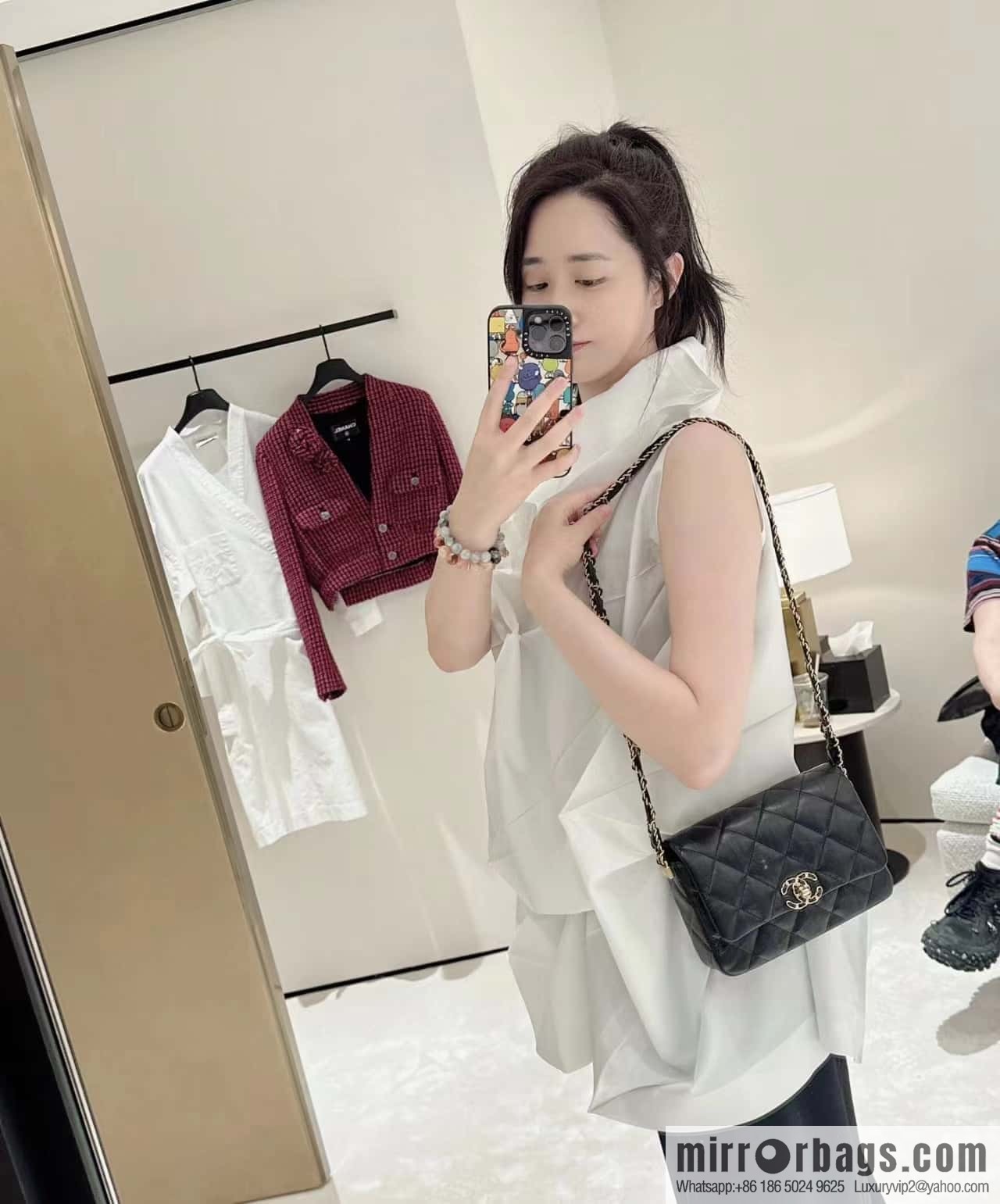 CHANEL 23K Autumn and Winter Series 19 Vintage Tofu Bag AS4423