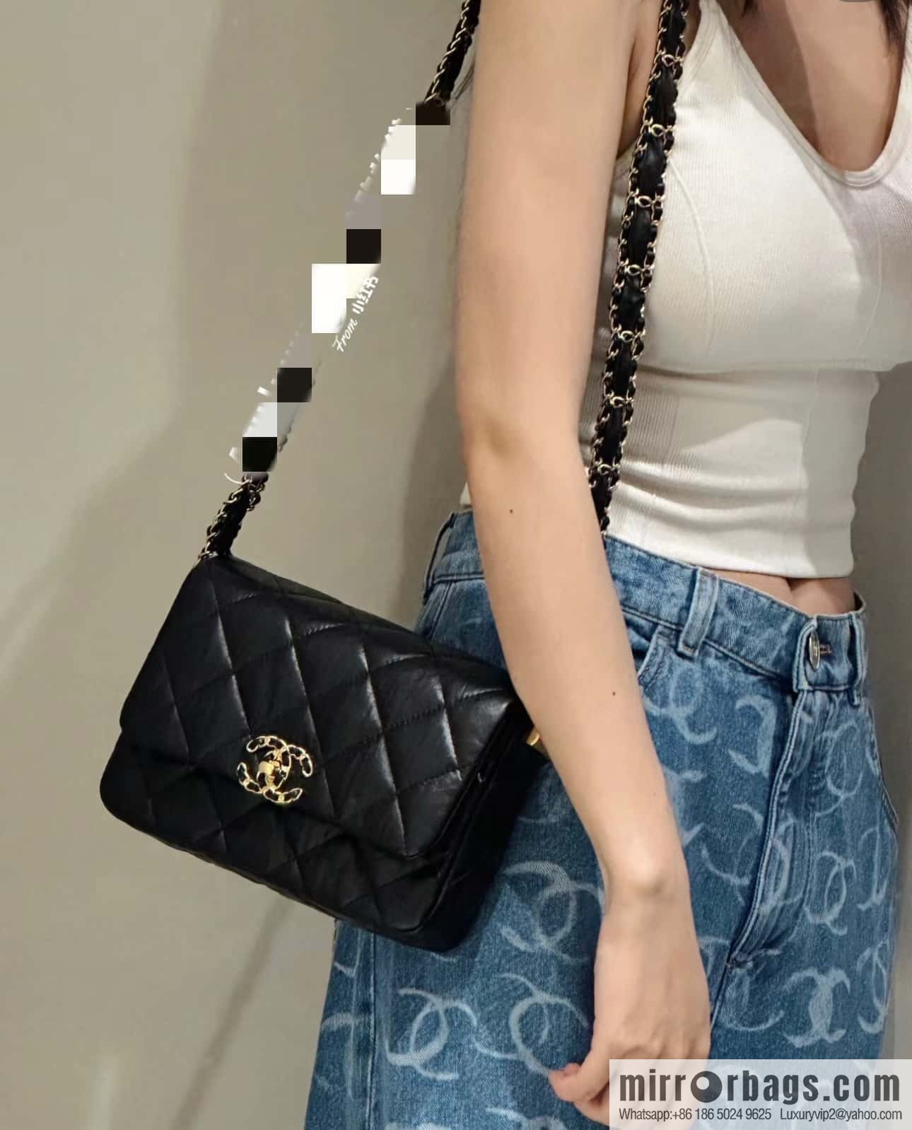 CHANEL 23K Autumn and Winter Series 19 Vintage Tofu Bag AS4423