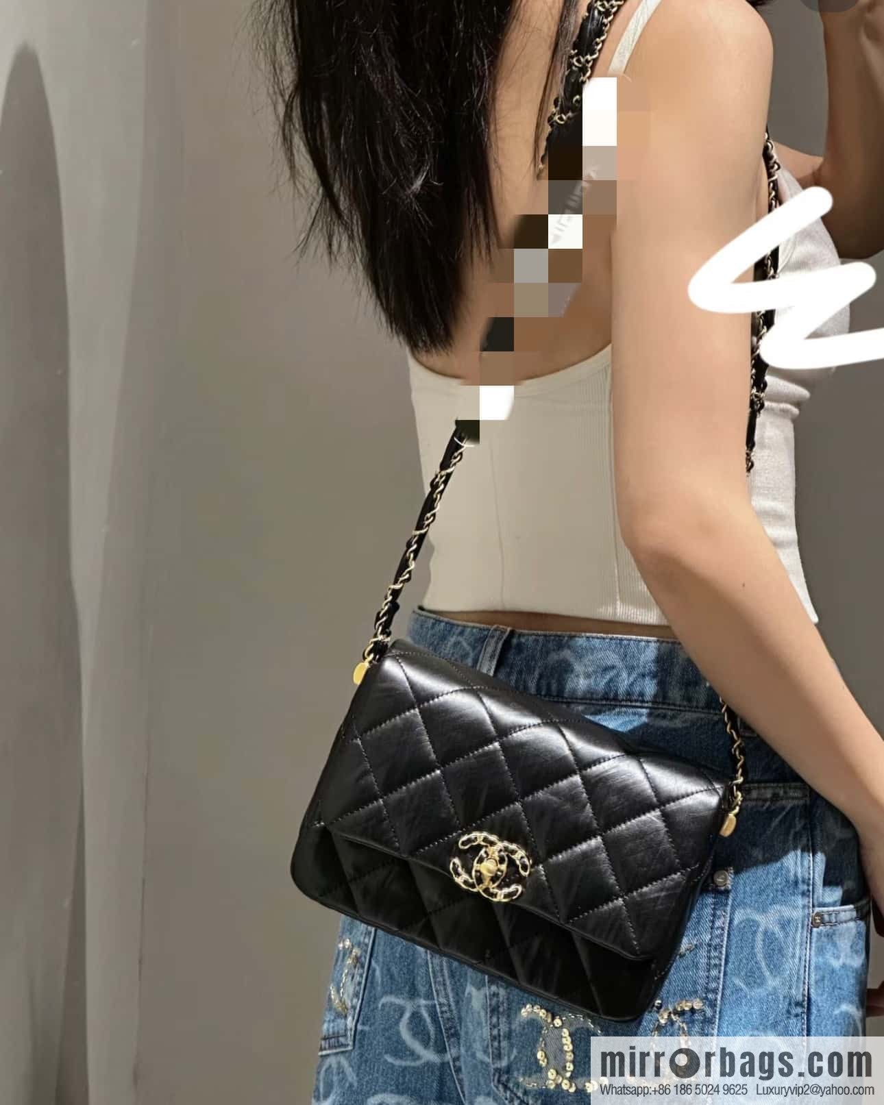 CHANEL 23K Autumn and Winter Series 19 Vintage Tofu Bag AS4423