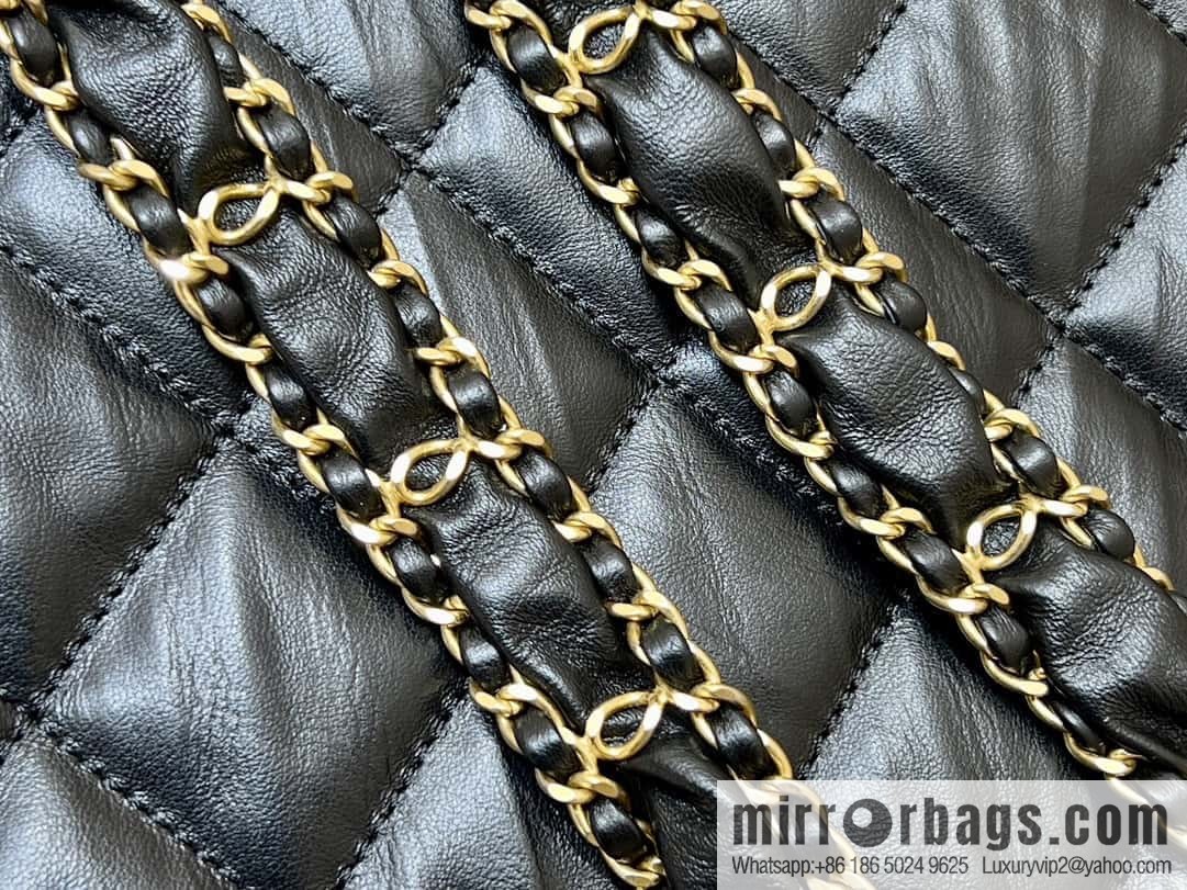 CHANEL 23K Autumn and Winter Series 19 Vintage Tofu Bag AS4423