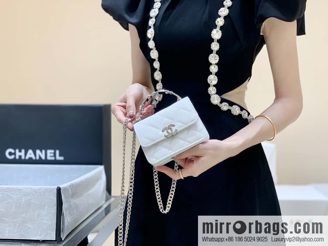 CHANEL 2022cc spring/summer collection, enamel handle small satchel AP2758 white