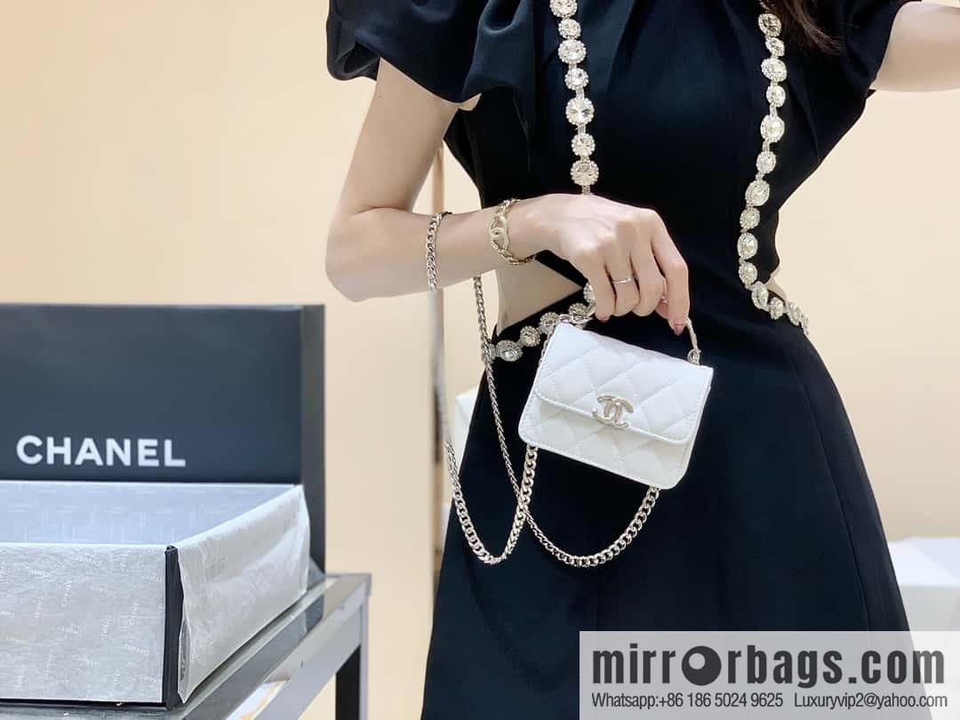 CHANEL 2022cc spring/summer collection, enamel handle small satchel AP2758 white