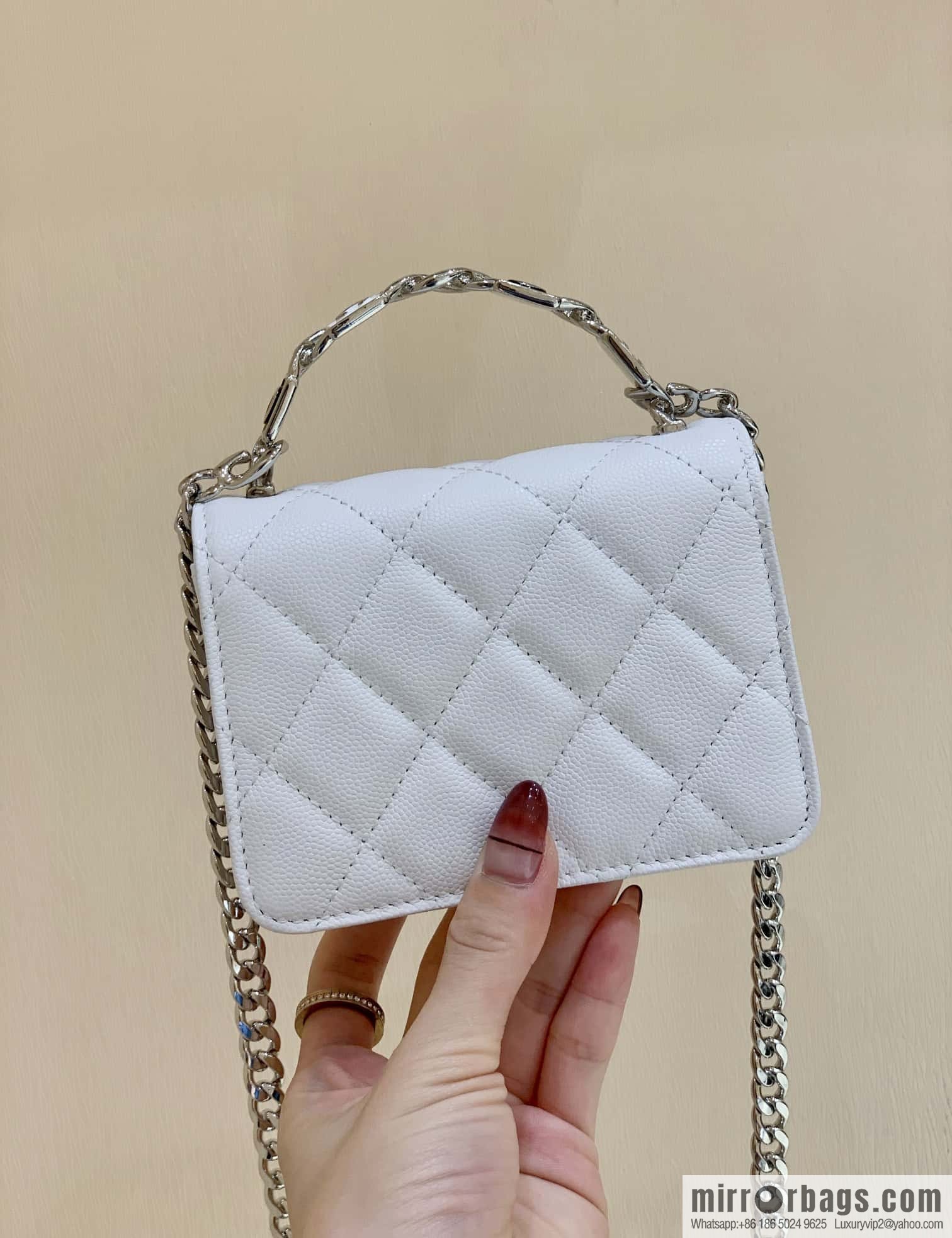 CHANEL 2022cc spring/summer collection, enamel handle small satchel AP2758 white