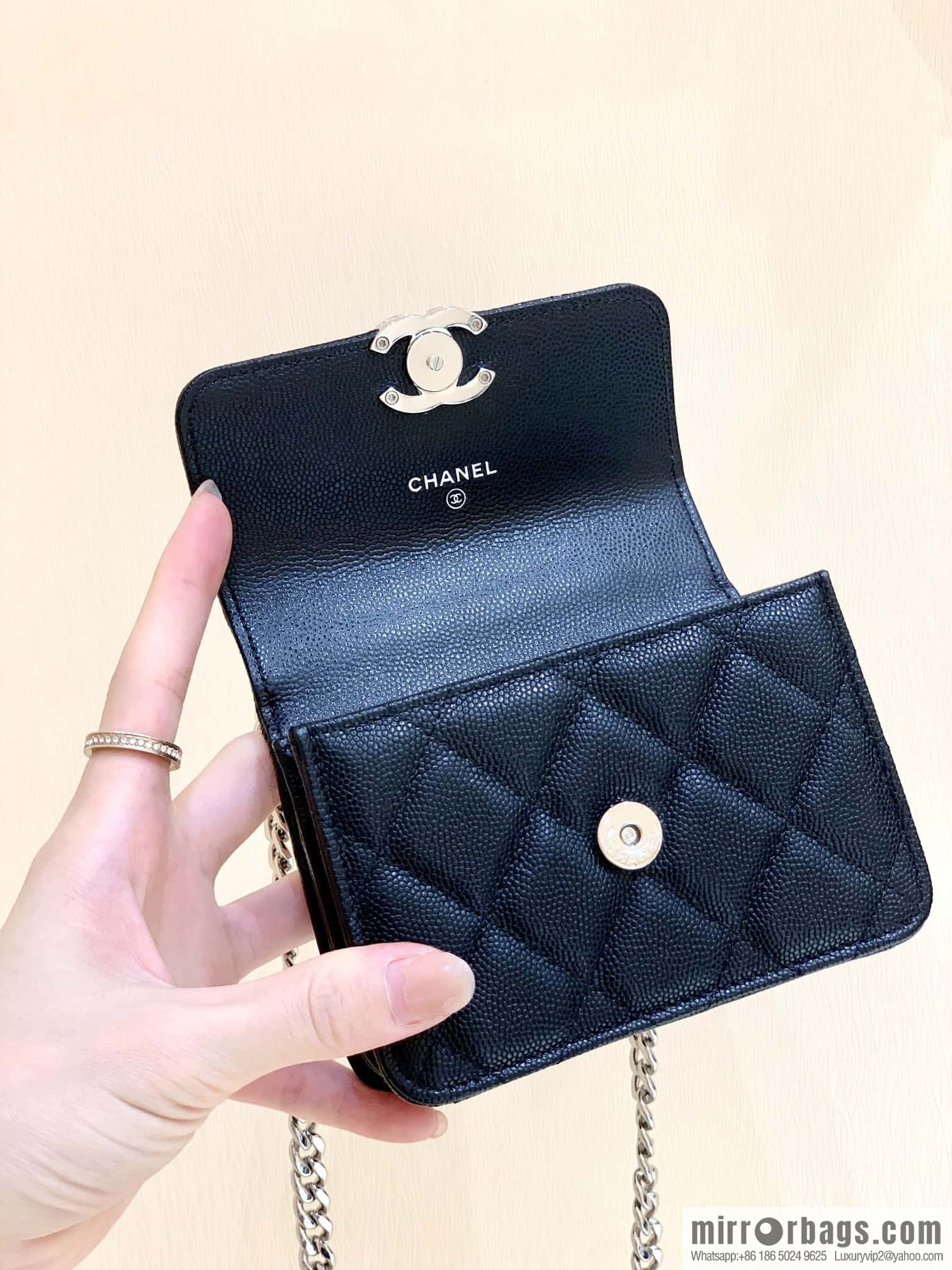 CHANEL 2022cc spring/summer collection, enamel handle small satchel AP2758 black