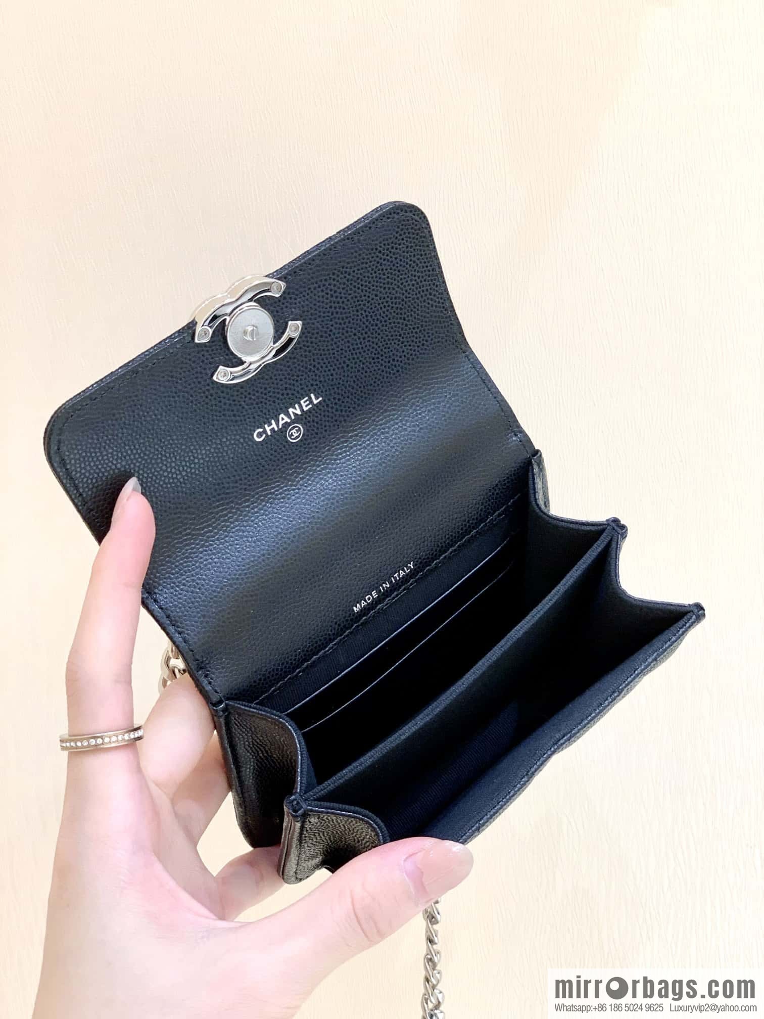 CHANEL 2022cc spring/summer collection, enamel handle small satchel AP2758 black