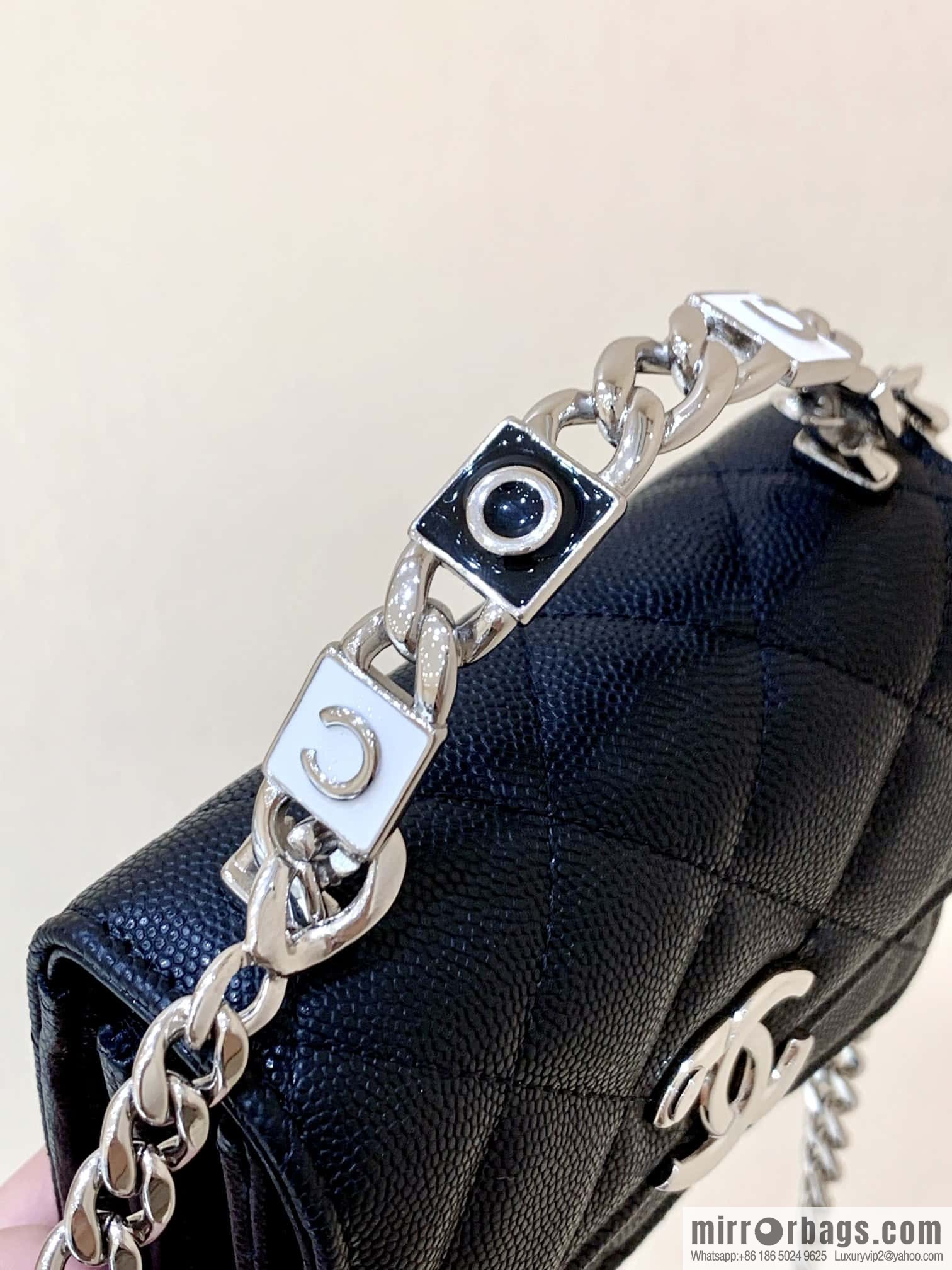 CHANEL 2022cc spring/summer collection, enamel handle small satchel AP2758 black