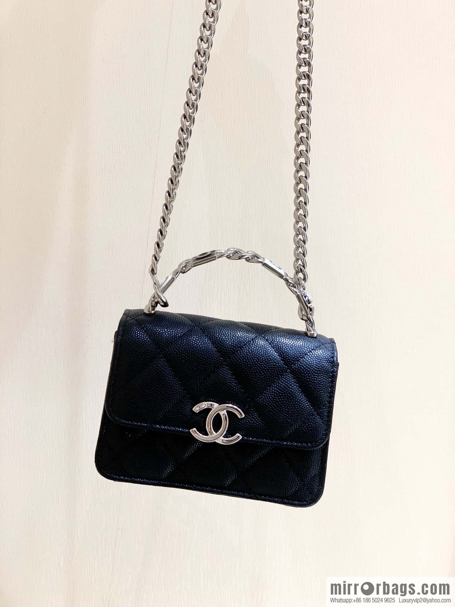 CHANEL 2022cc spring/summer collection, enamel handle small satchel AP2758 black