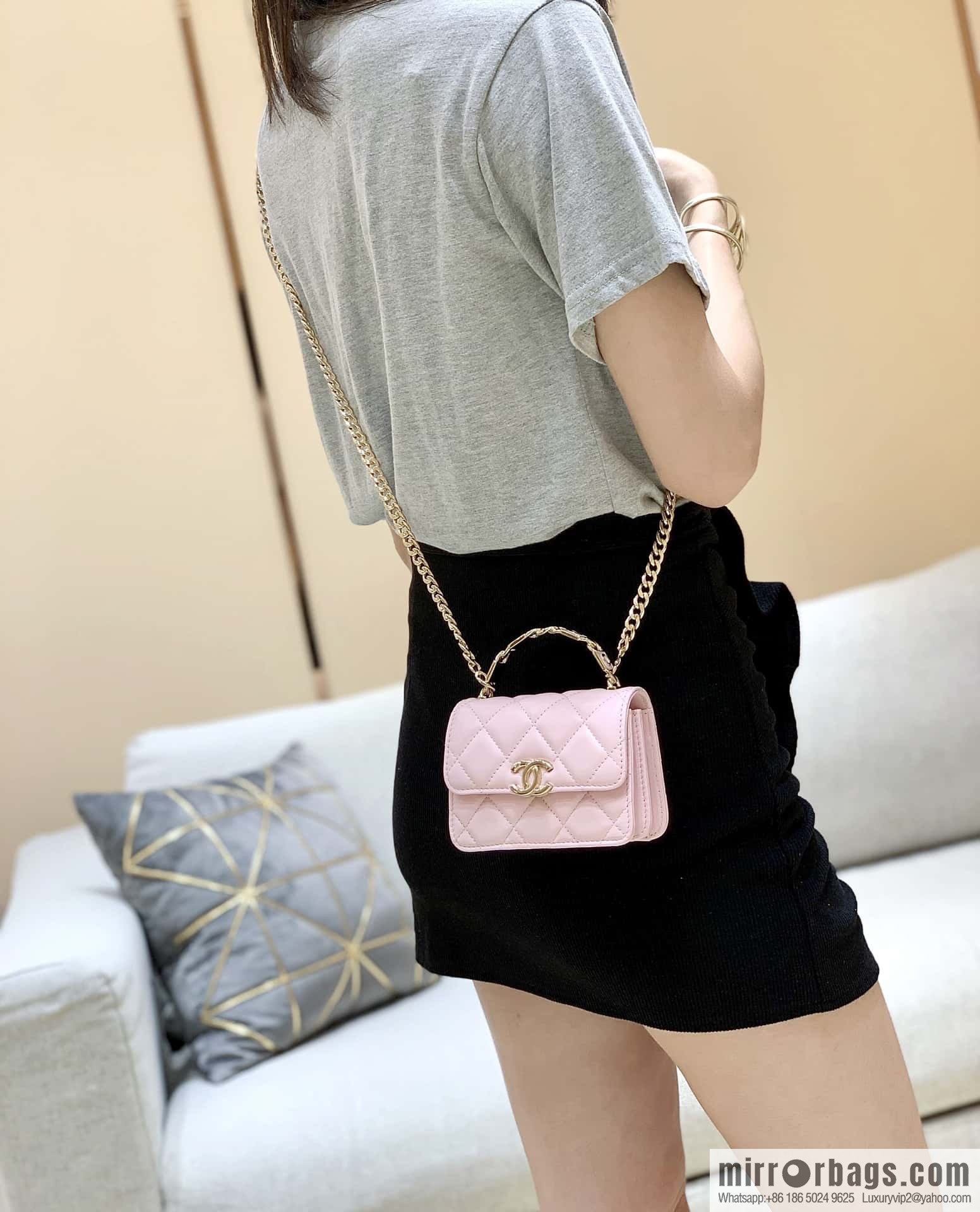 CHANEL 2022cc spring/summer collection, enamel handle small satchel AP2758 pink