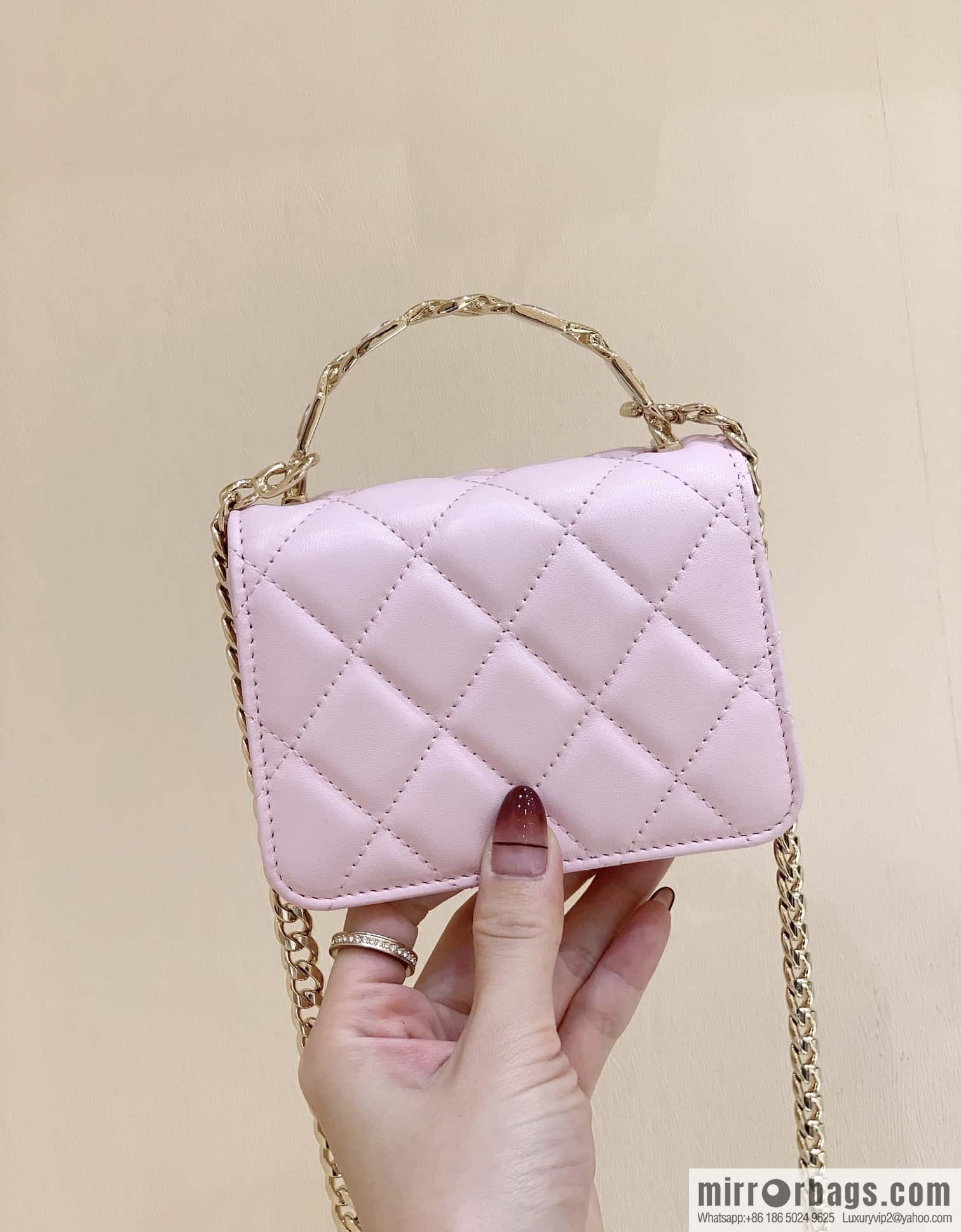 CHANEL 2022cc spring/summer collection, enamel handle small satchel AP2758 pink