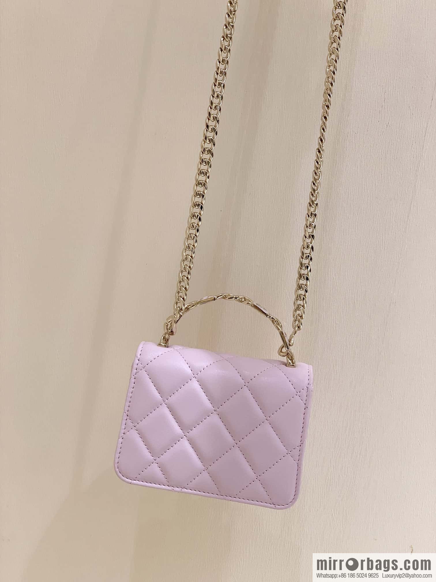 CHANEL 2022cc spring/summer collection, enamel handle small satchel AP2758 pink