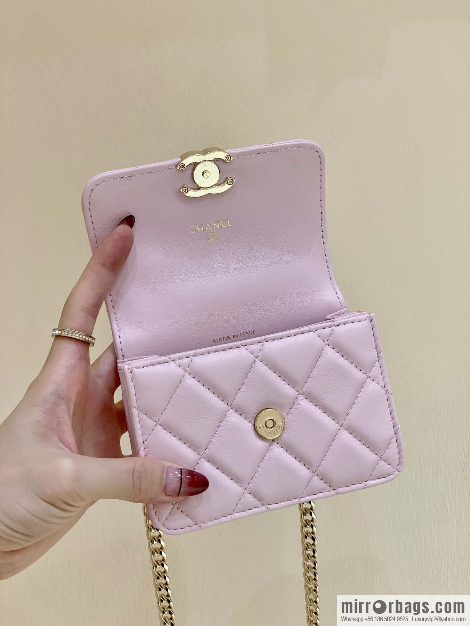 CHANEL 2022cc spring/summer collection, enamel handle small satchel AP2758 pink