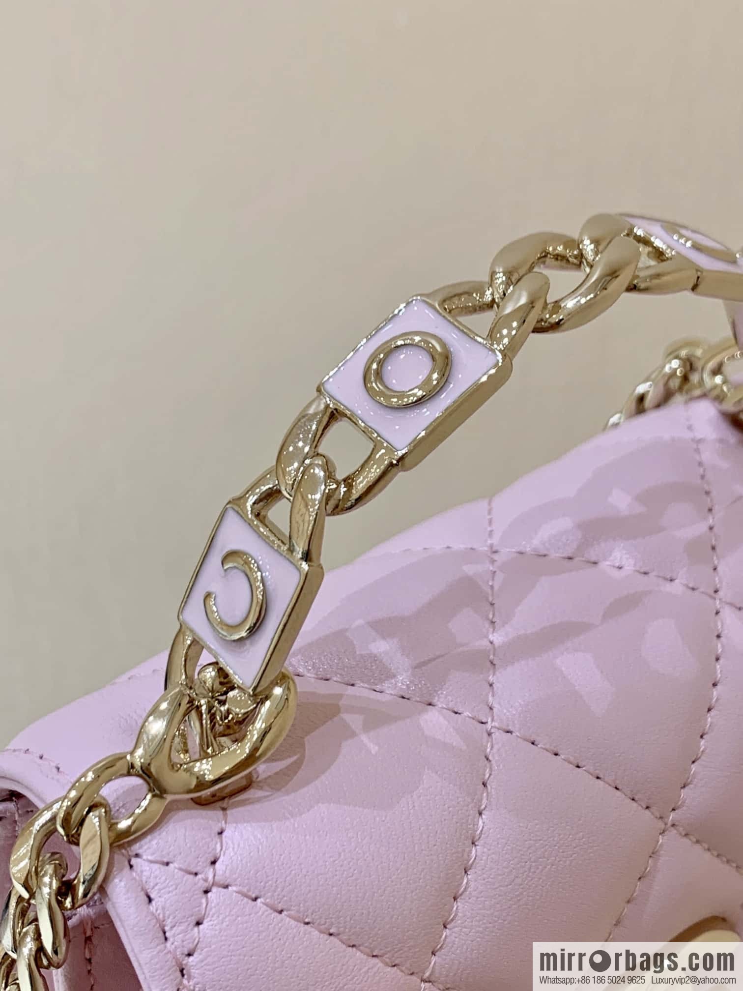 CHANEL 2022cc spring/summer collection, enamel handle small satchel AP2758 pink