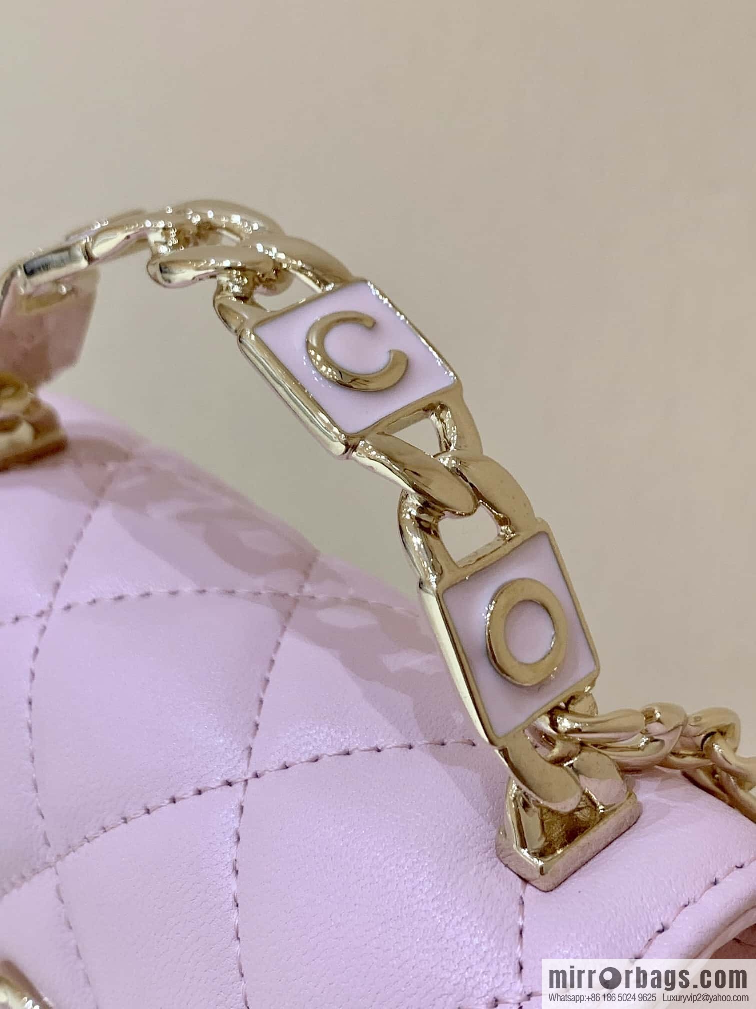 CHANEL 2022cc spring/summer collection, enamel handle small satchel AP2758 pink