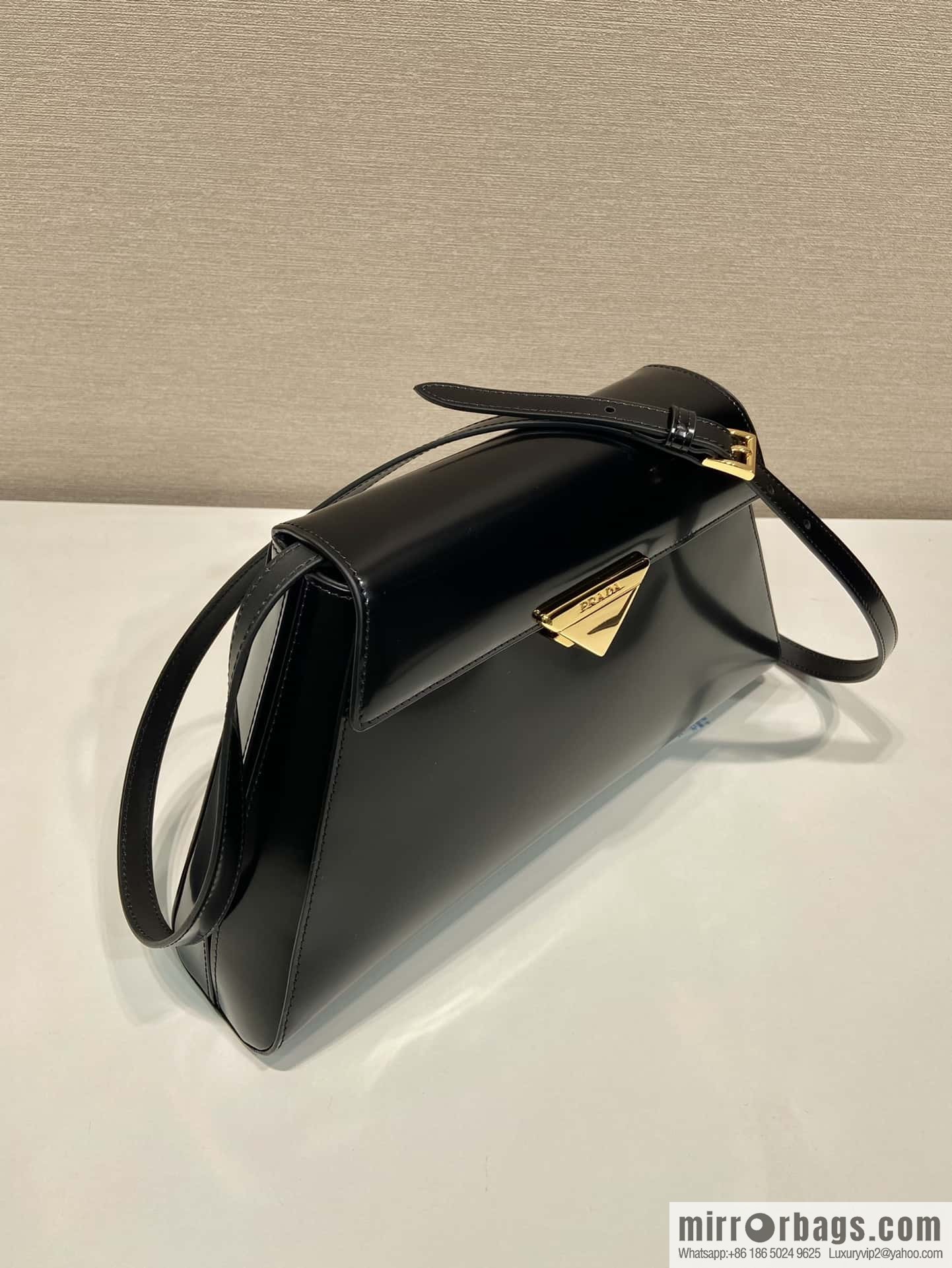 PRADA imported glossy calfskin shoulder bag 1BD342 black