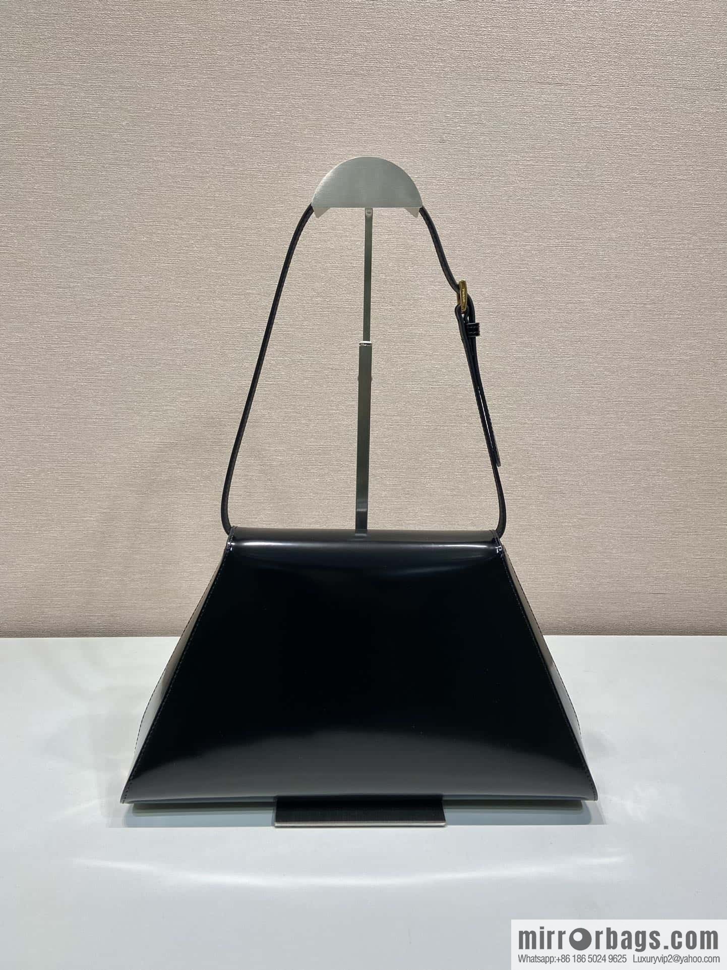 PRADA imported glossy calfskin shoulder bag 1BD342 black