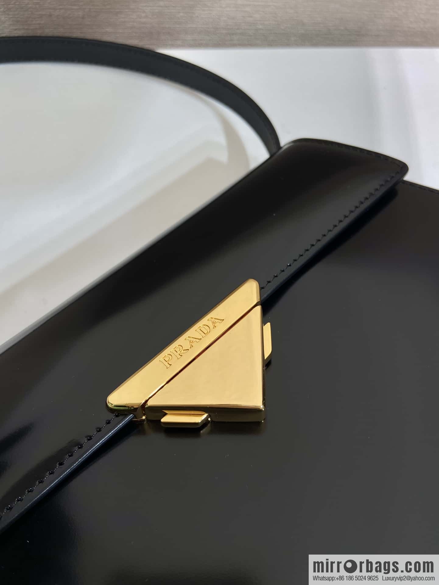 PRADA imported glossy calfskin shoulder bag 1BD342 black