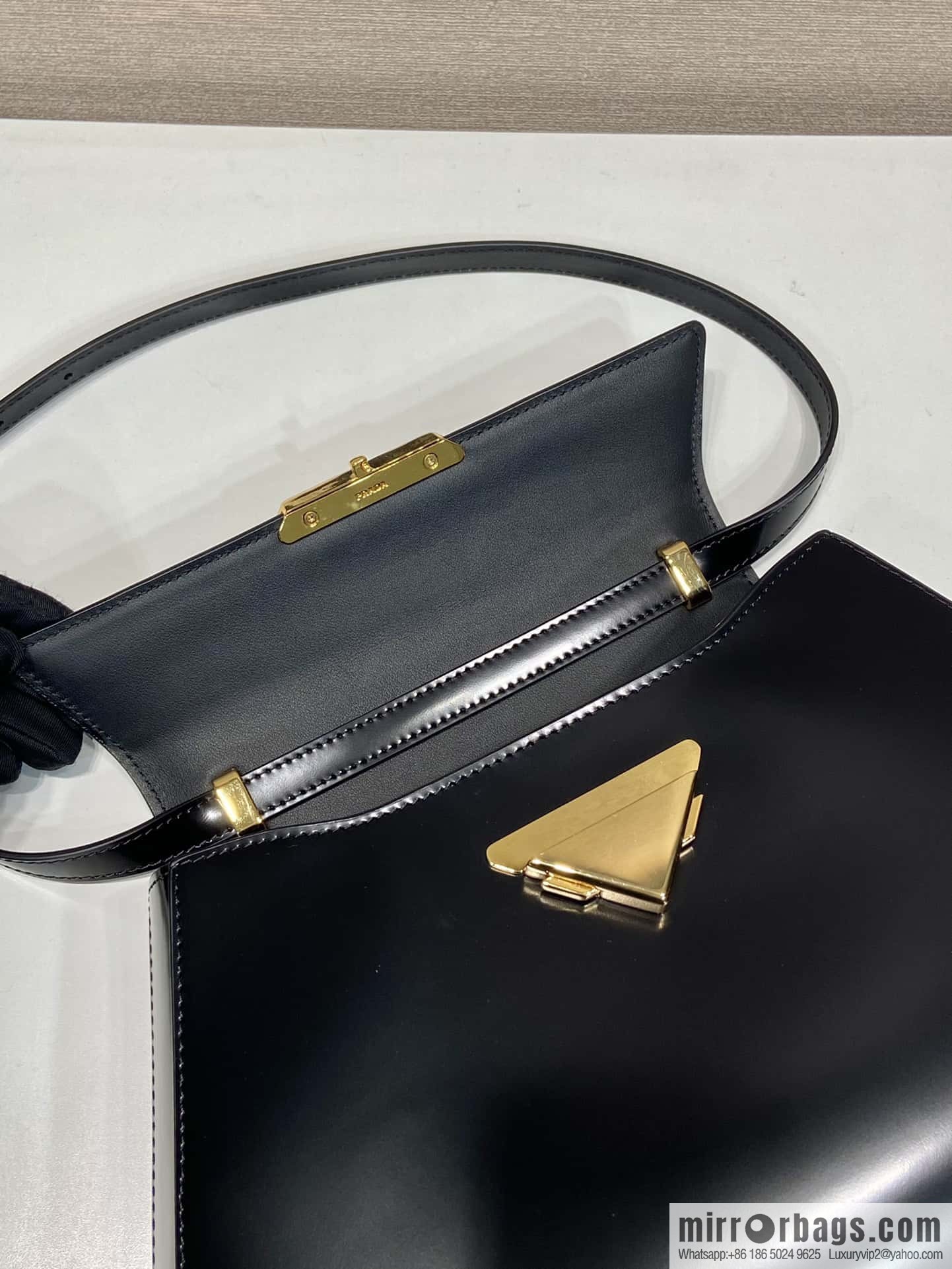 PRADA imported glossy calfskin shoulder bag 1BD342 black
