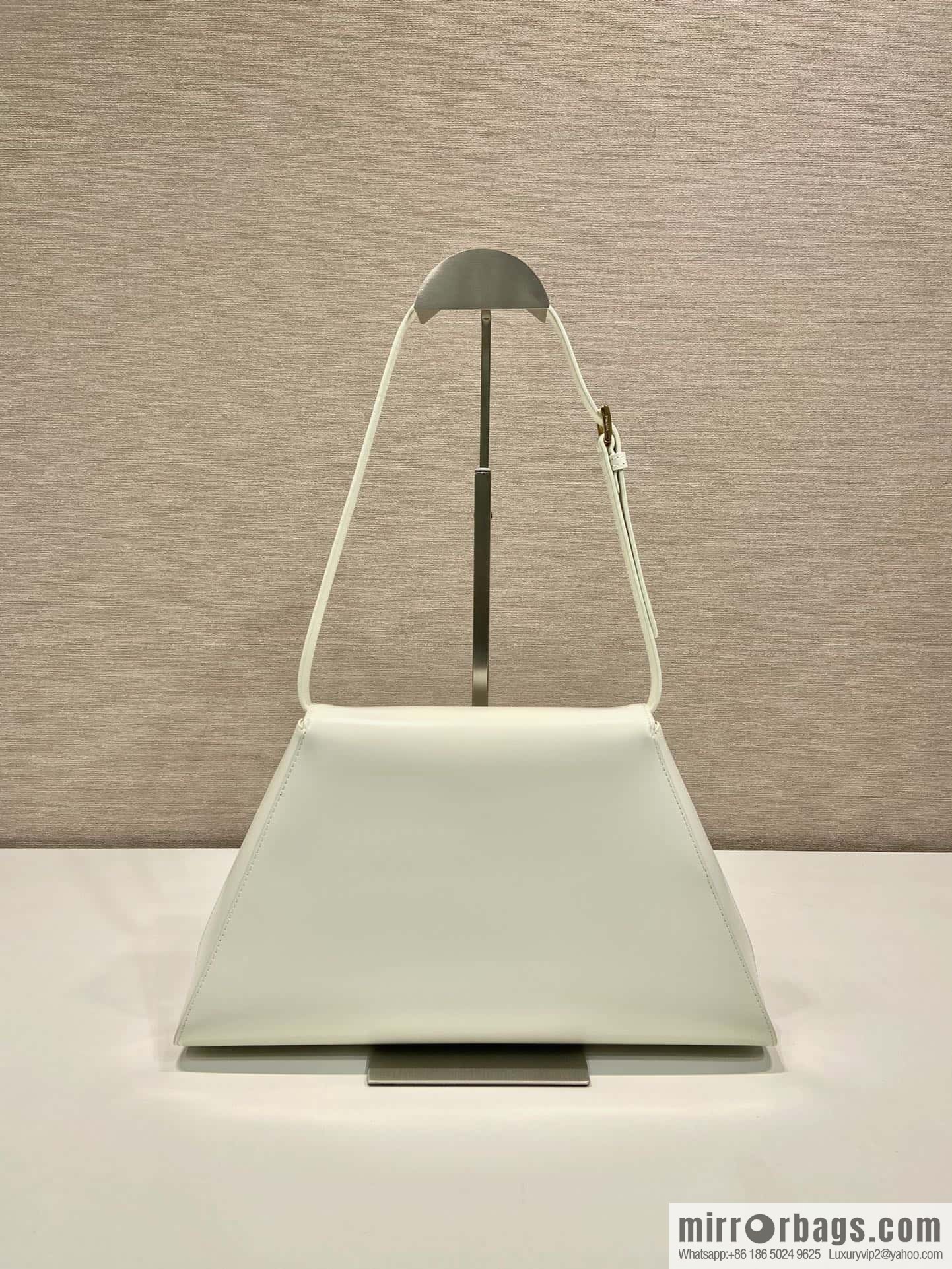PRADA imported glossy calfskin shoulder bag 1BD342 white