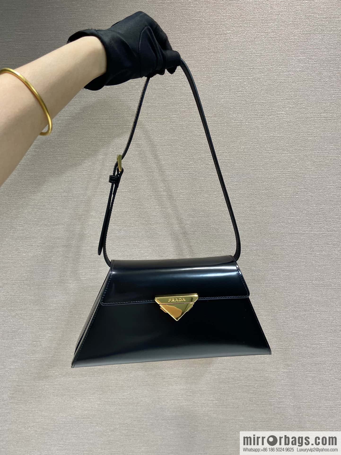 PRADA imported glossy calfskin shoulder bag 1BD343 black