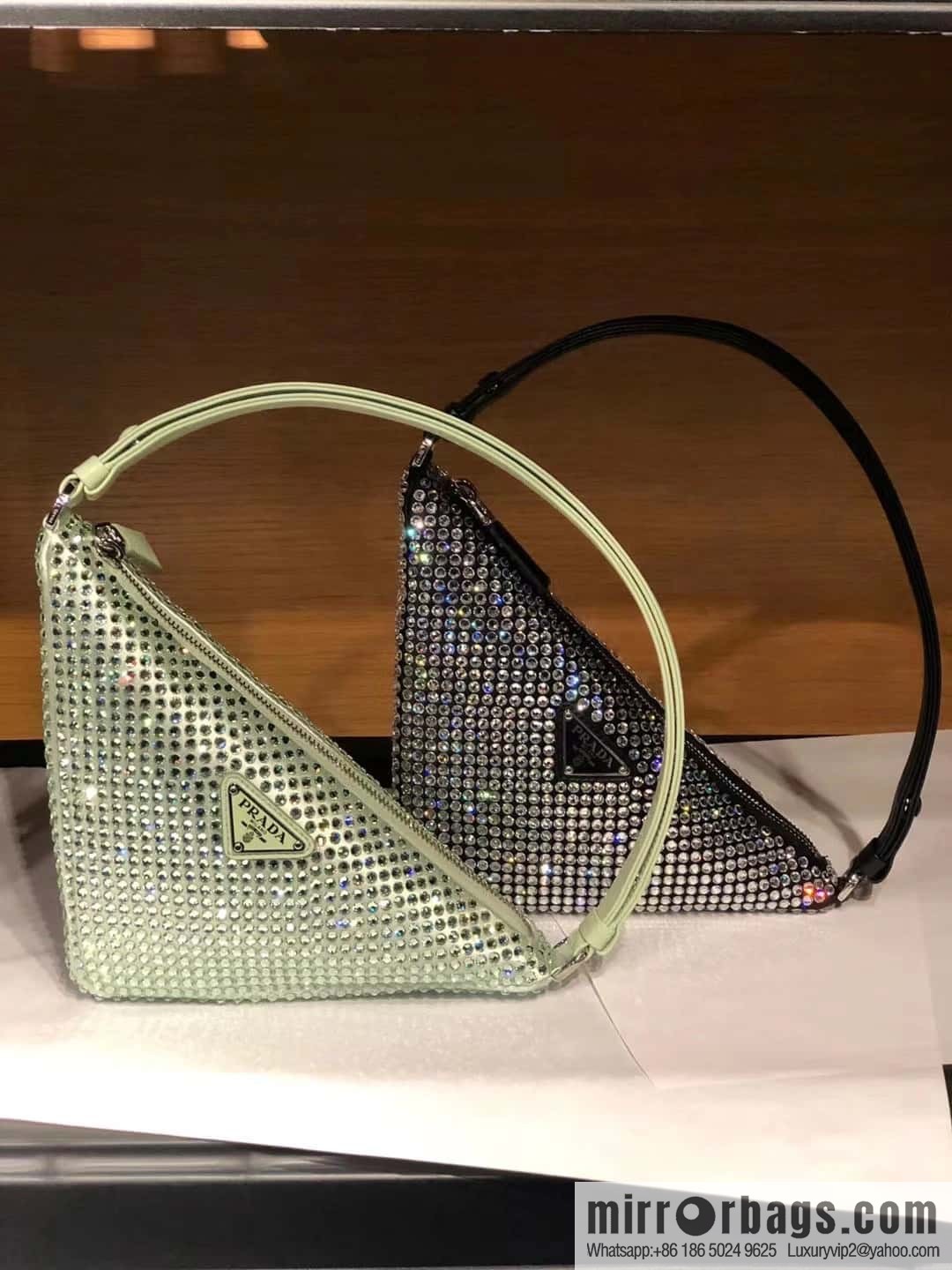 PRADA flash diamond triangle bag lNQ044