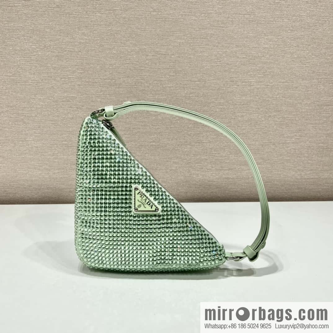 PRADA flash diamond triangle bag lNQ044