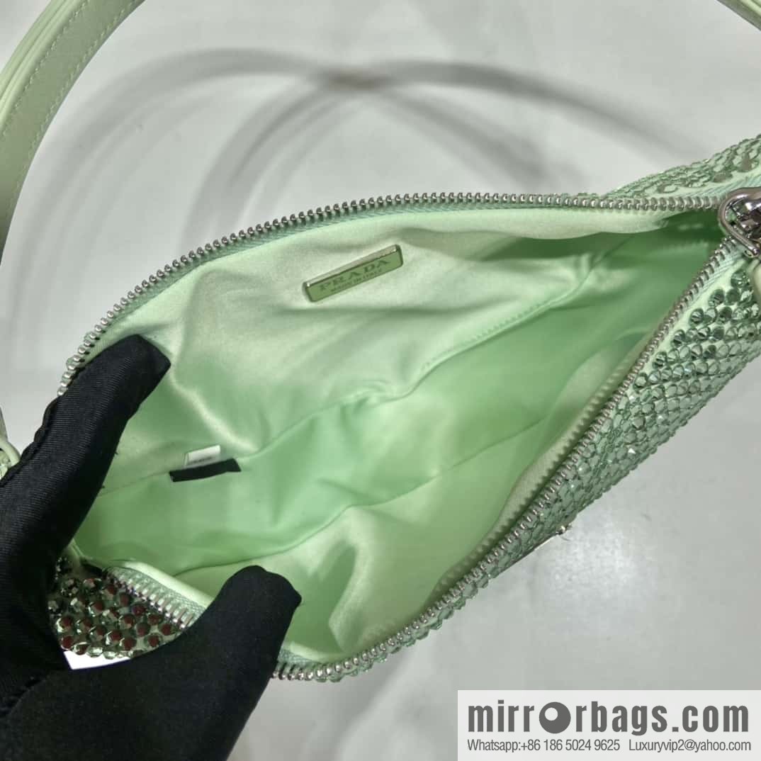 PRADA flash diamond triangle bag lNQ044