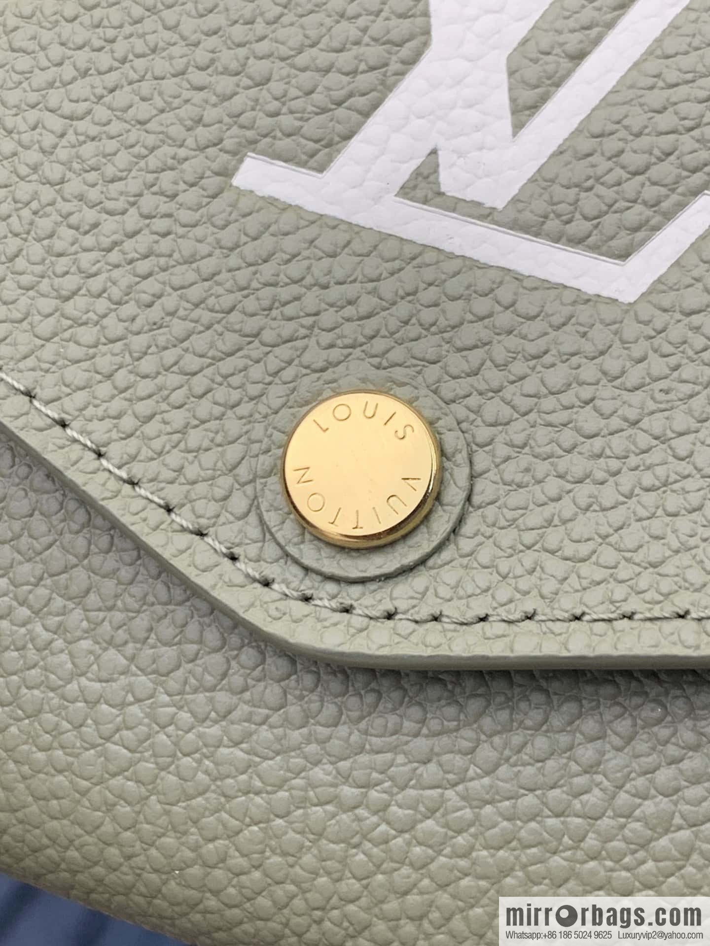 LV M81049 Sarah Wallet