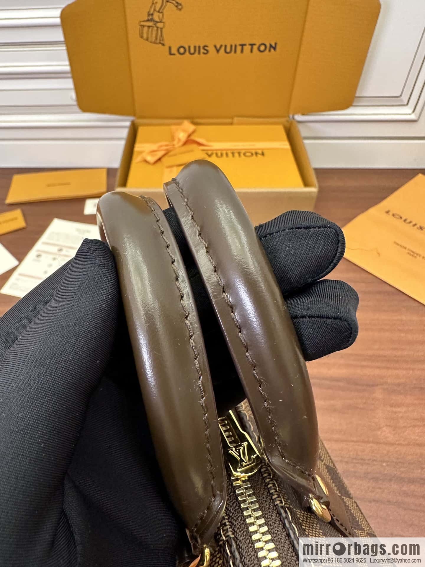 LV N40489 Speedy Bandoulière 20